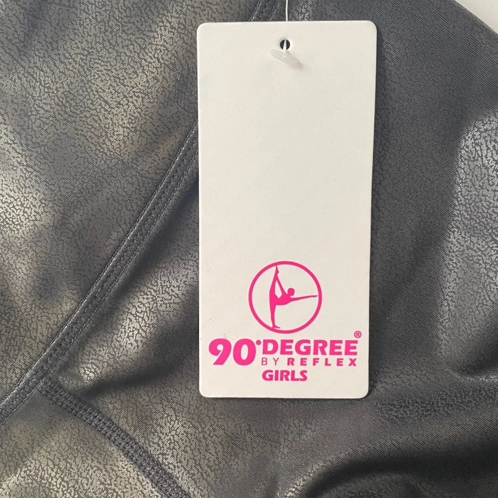 90 Degree By Reflex sleek shiny